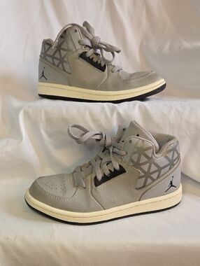Nike Air Jordan 1 Flight 3 Toddler/Youth Size 12C - Wolf Grey